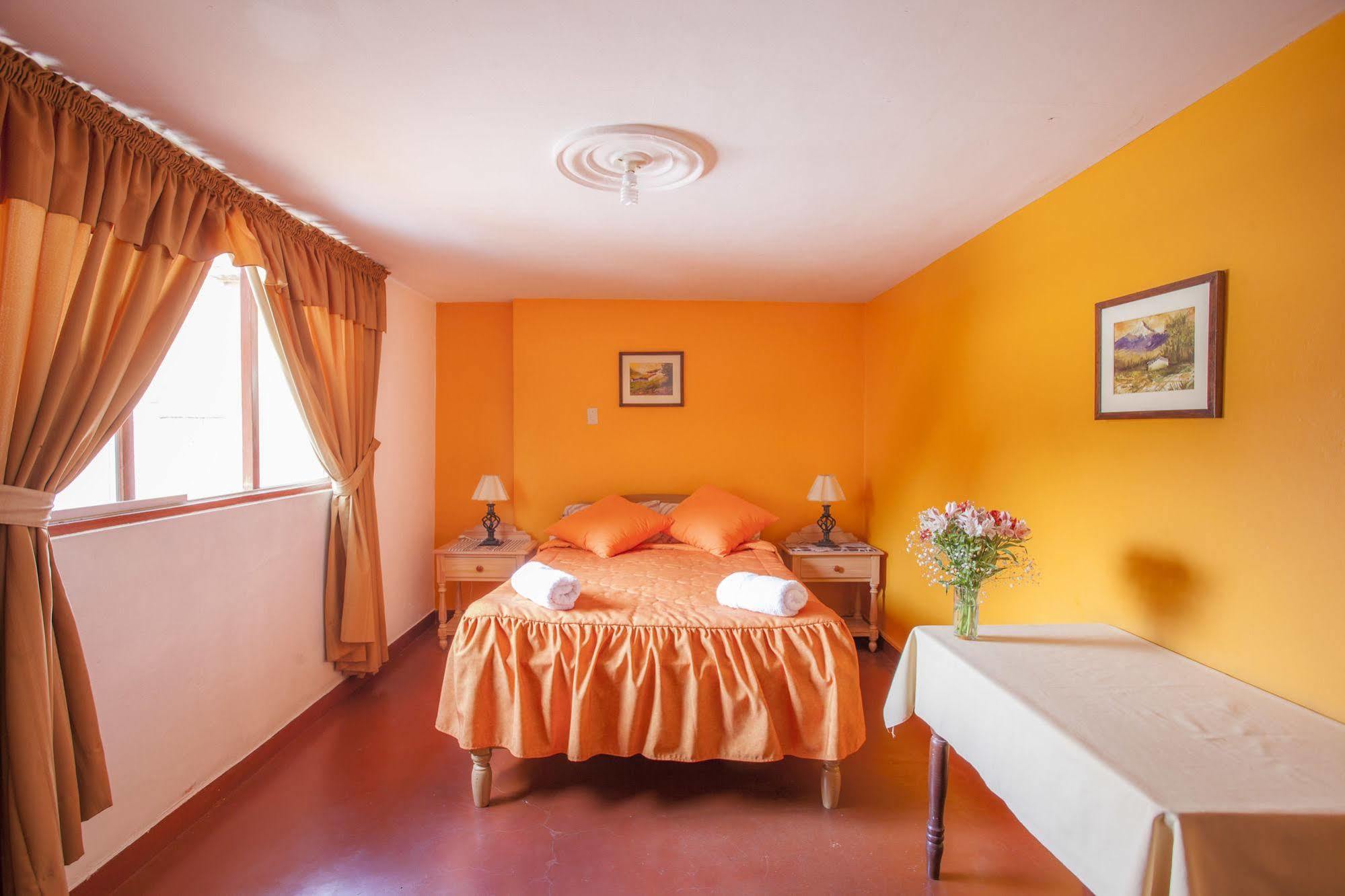 Alojamiento Soledad Huaraz  Εξωτερικό φωτογραφία