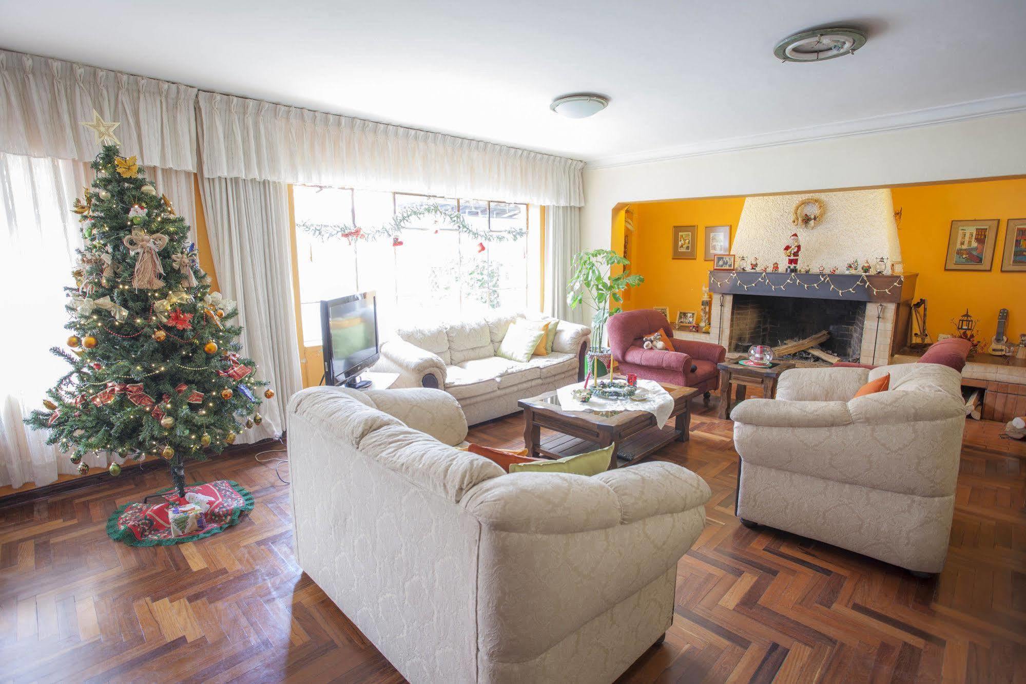 Alojamiento Soledad Huaraz  Εξωτερικό φωτογραφία