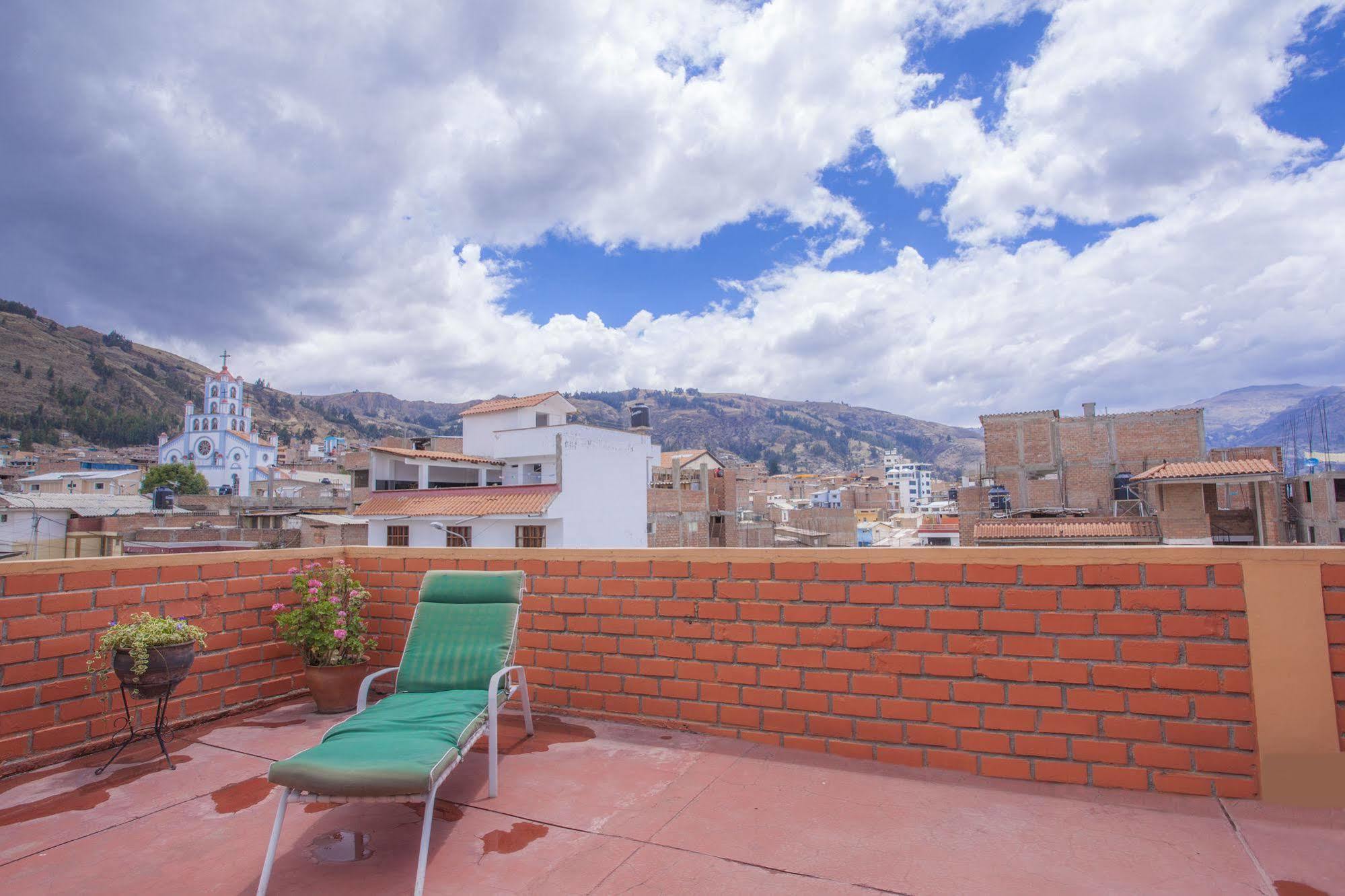 Alojamiento Soledad Huaraz  Εξωτερικό φωτογραφία